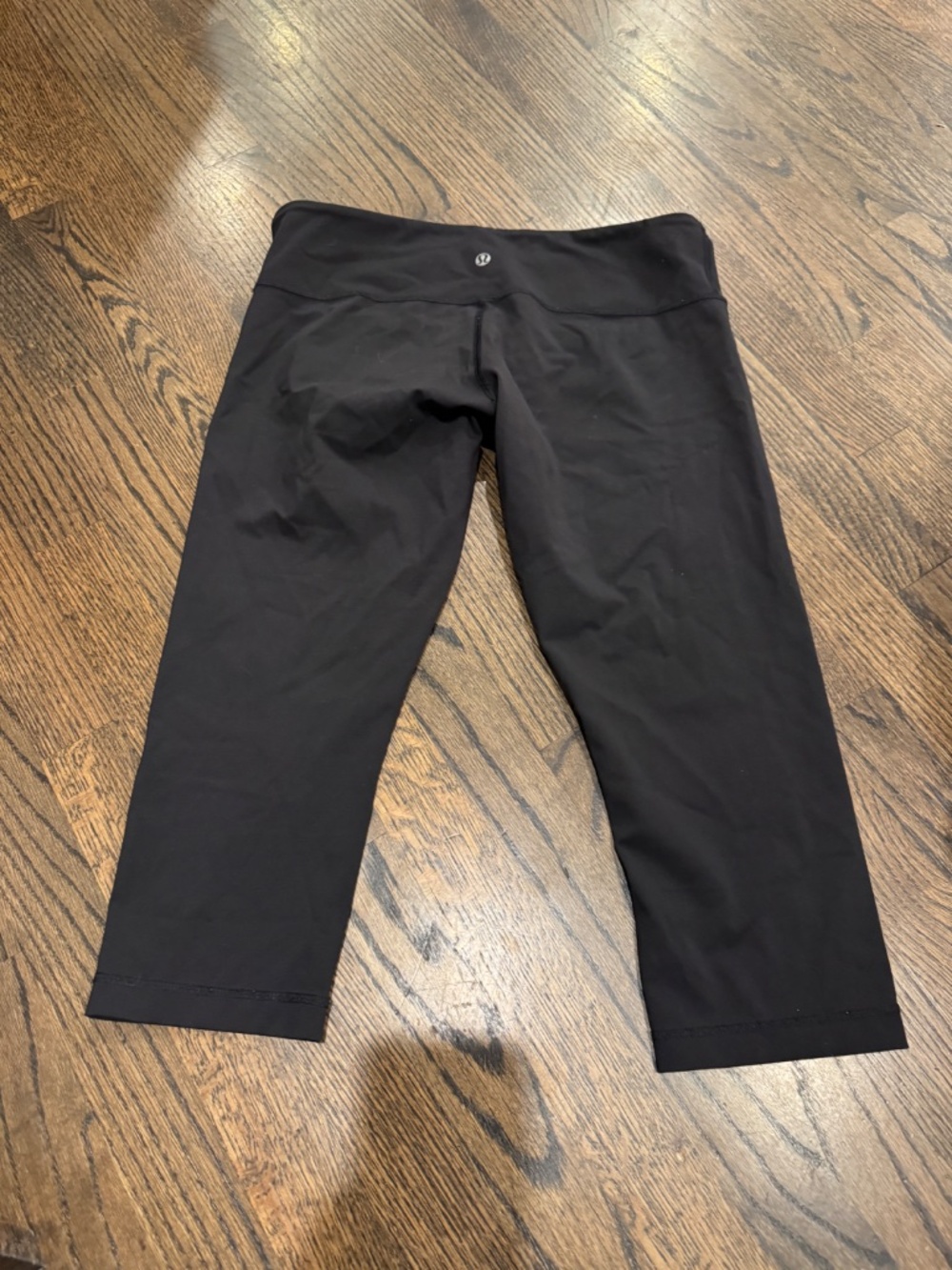 Lululemon crop leggings - Picture 3 of 3